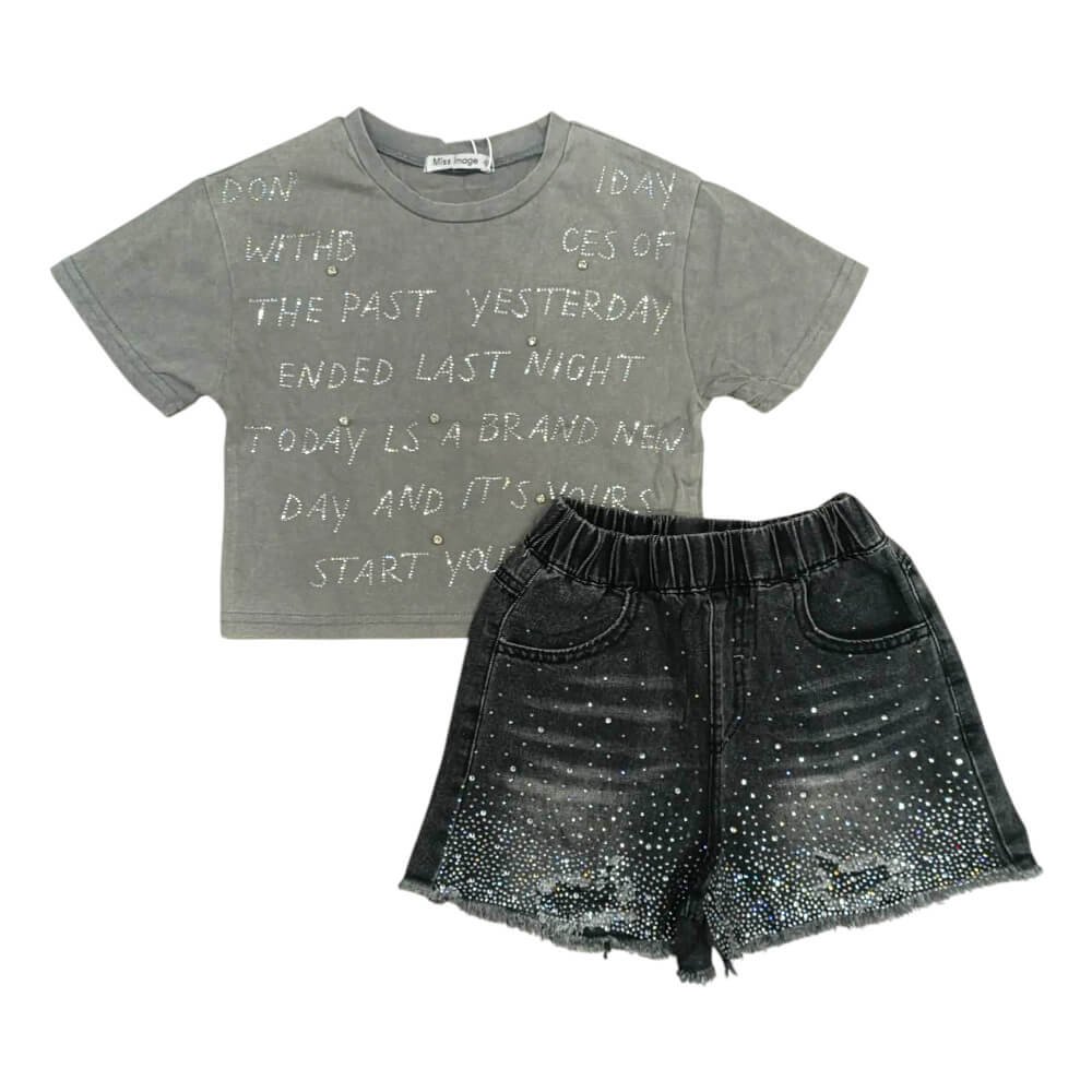 Σετ με top crop και τζιν σορτς