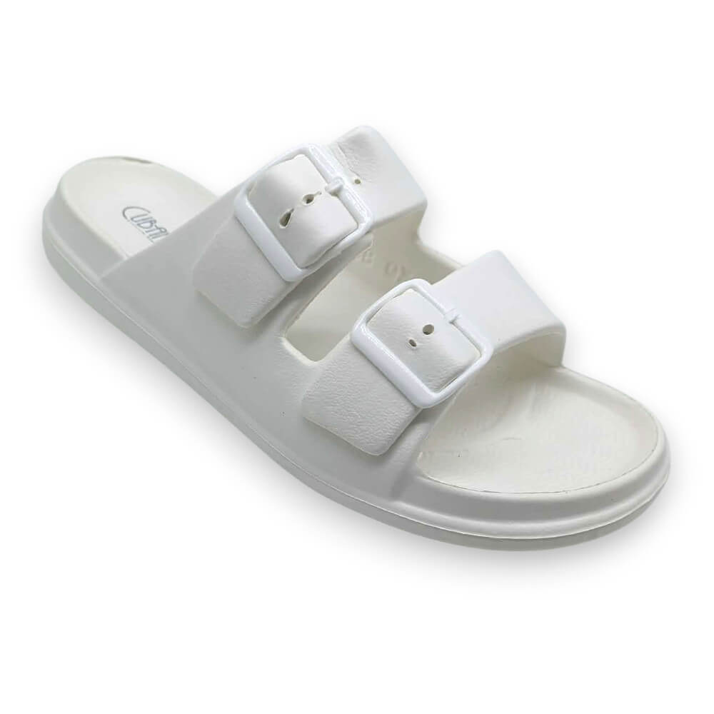 Γυναικεία Cubanitas θαλάσσης σε λευκό