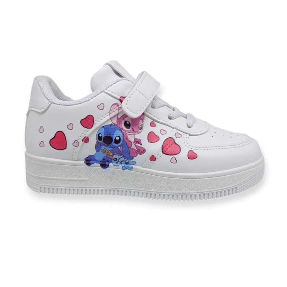 Λευκό casual με τον Stitch